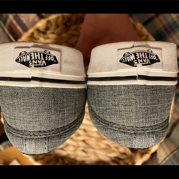 Men’s Vans - Picture 5 of 7